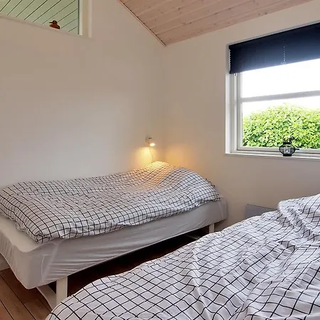 度假居 Holiday 713 *